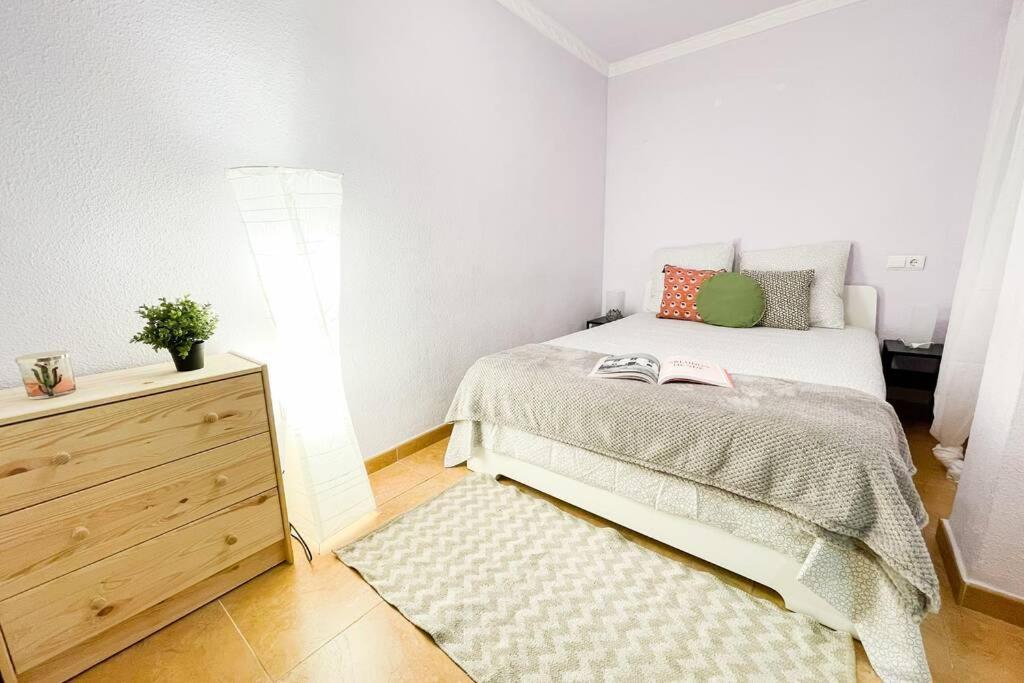 Coqueto Y Amplio Apartamento A 15 Min De La Playa Alicante Exteriör bild